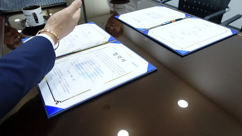 f2eed61c63295008f5c660cf4ee138a4_1505781