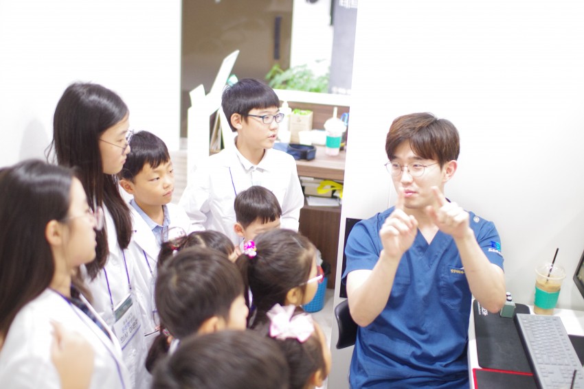 e58498a763ee889bbbfde40d1920ffdb_1538960