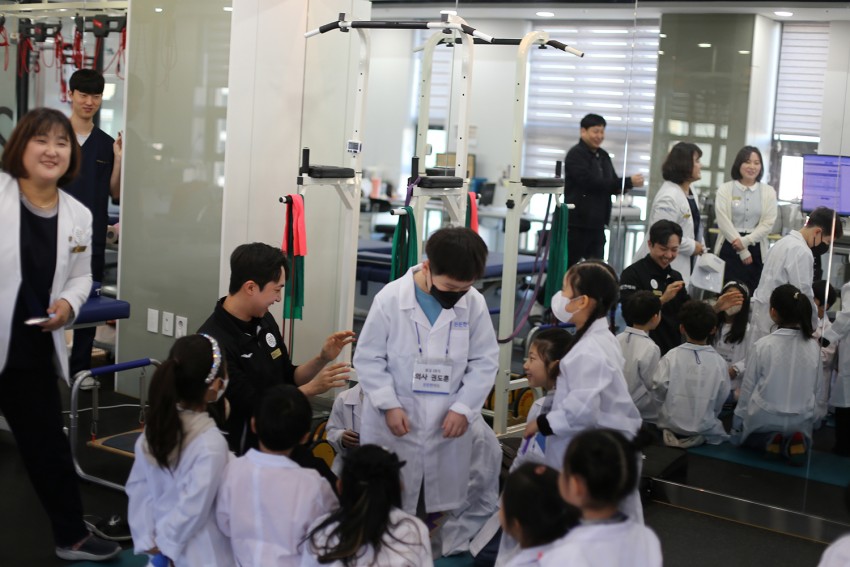 2f2c44d5cc9839462dc4999b1c40e8cb_1739837