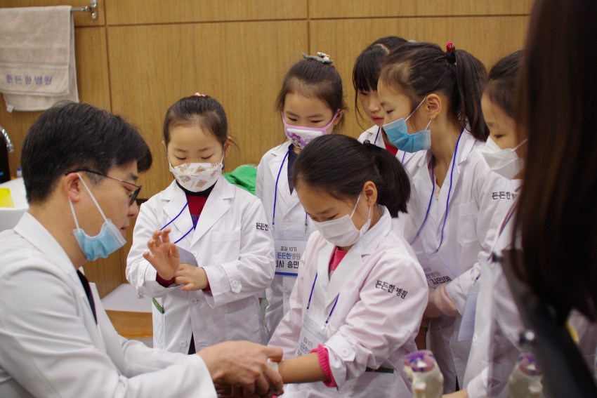 5ce252ab3a73f3cdebd212a546594698_1519008