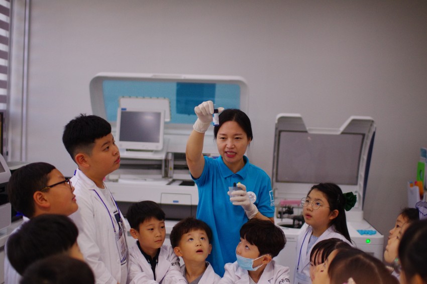 1d69fe21ac5dc750625b57a18f18e984_1527734