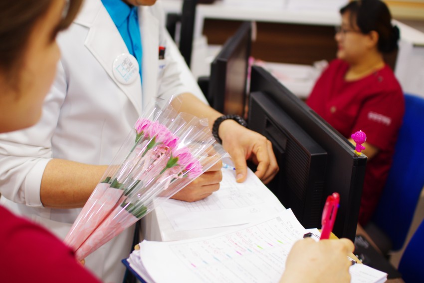 aac0ce965251fd869bba03418d012470_1527043