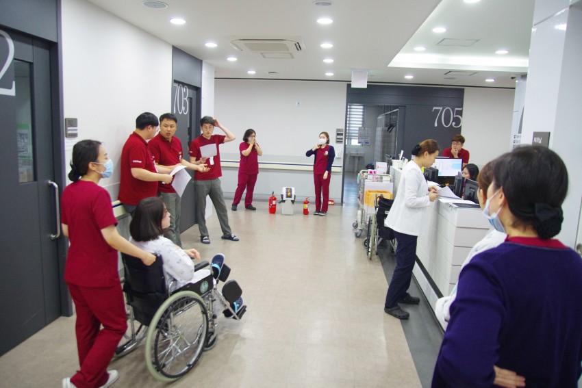 606725b2d838c5740dc460146813cde4_1561509